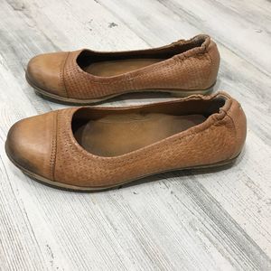 Taos Burnished Leather Perforated Cap Toe Flats